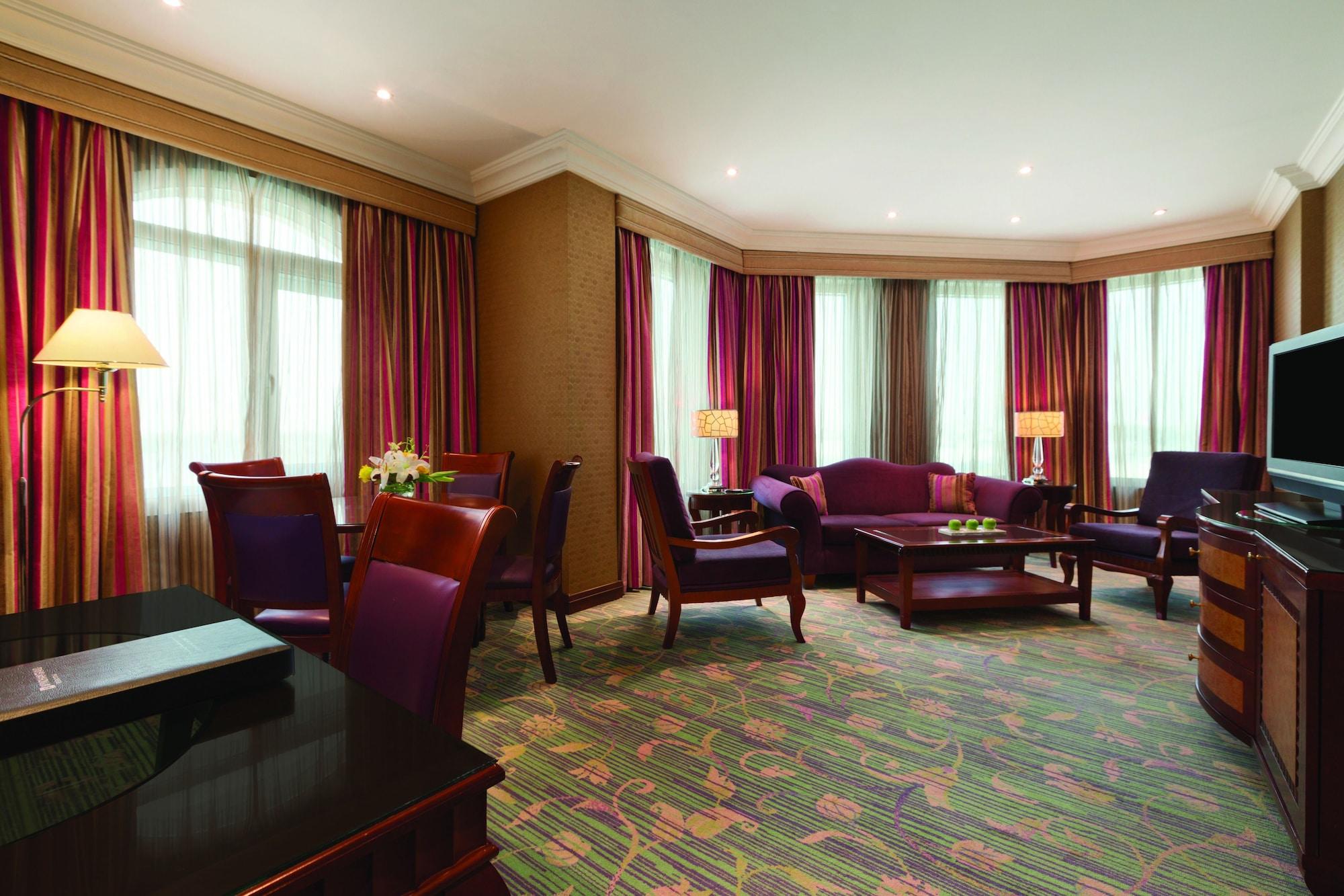 Grand Regency Doha, Trademark Collection By Wyndham Zewnętrze zdjęcie A suite at the hotel