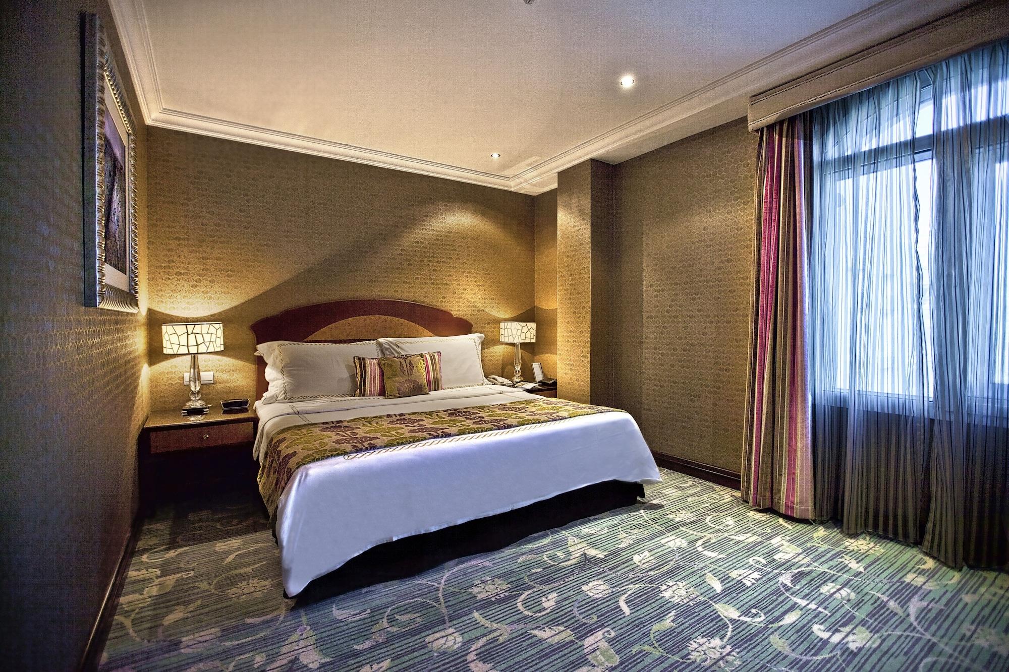 Grand Regency Doha, Trademark Collection By Wyndham Zewnętrze zdjęcie A bedroom at the hotel
