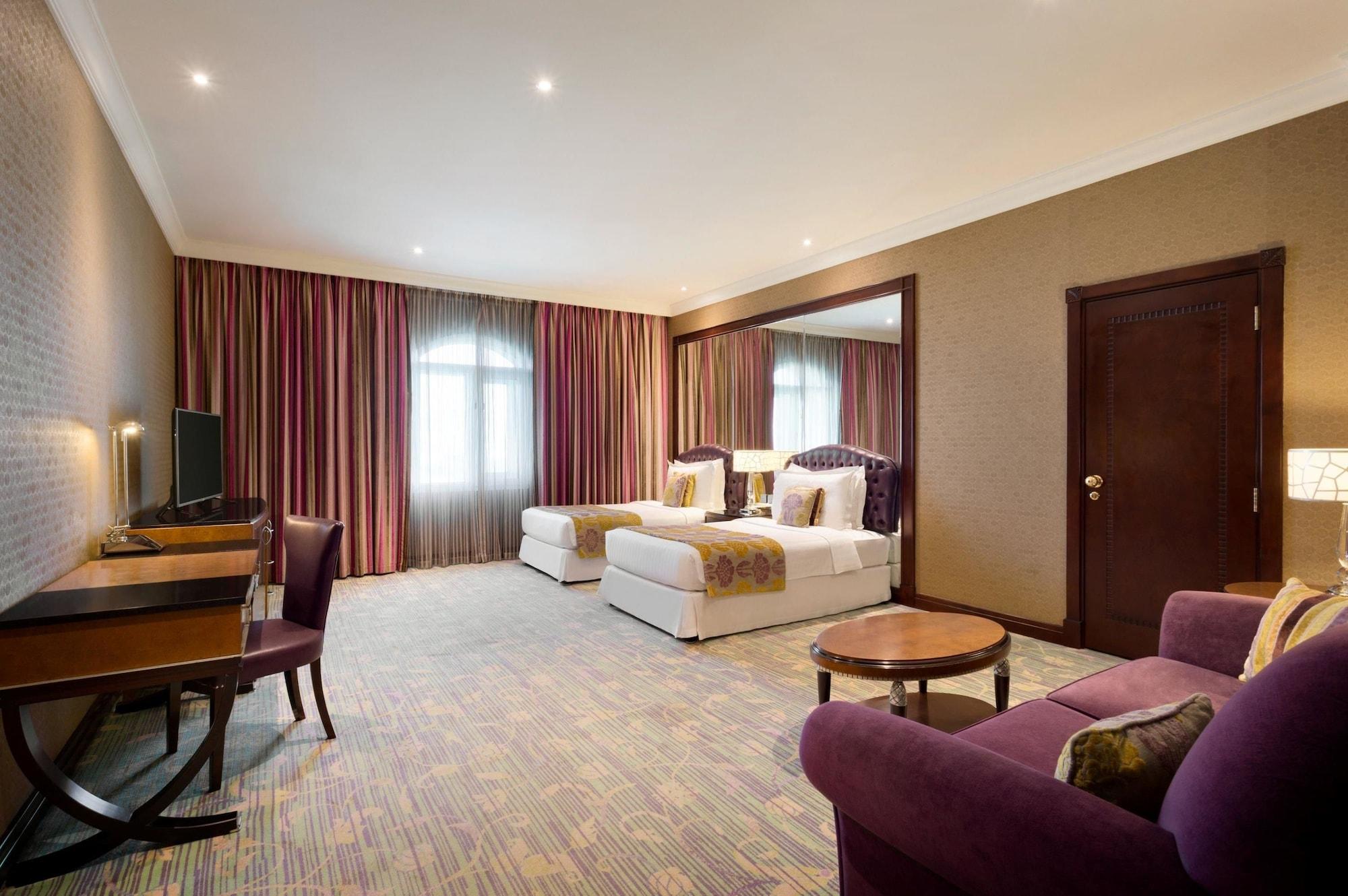 Grand Regency Doha, Trademark Collection By Wyndham Zewnętrze zdjęcie Suite