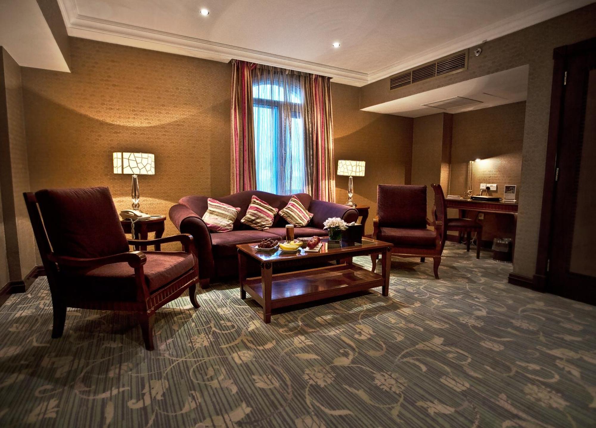 Grand Regency Doha, Trademark Collection By Wyndham Zewnętrze zdjęcie A suite at the hotel