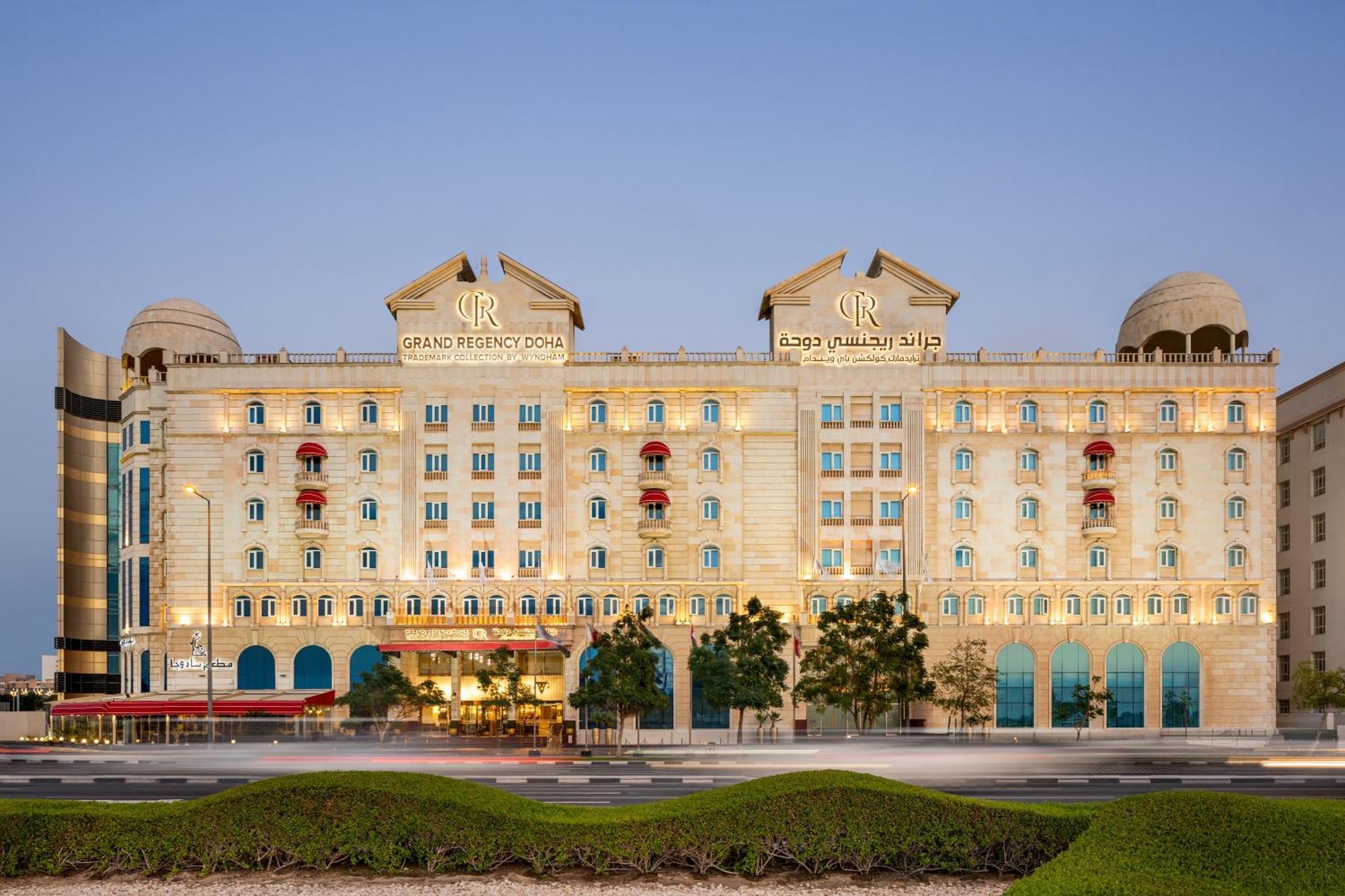 Grand Regency Doha, Trademark Collection By Wyndham Zewnętrze zdjęcie The Fairmont Hotel in the Emirates